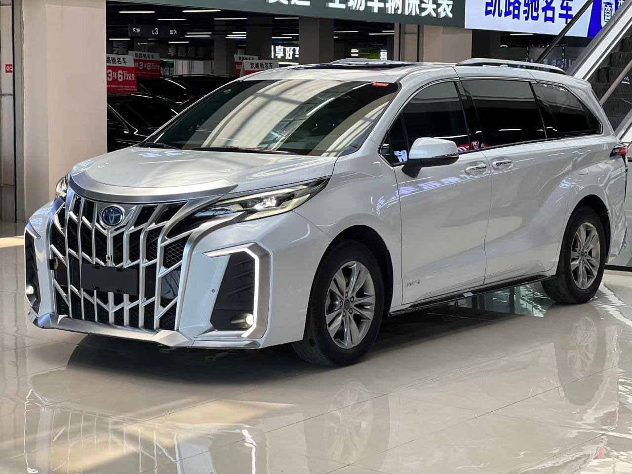 Toyota Sienna Hybrid 2021 купить из Кореи image preview