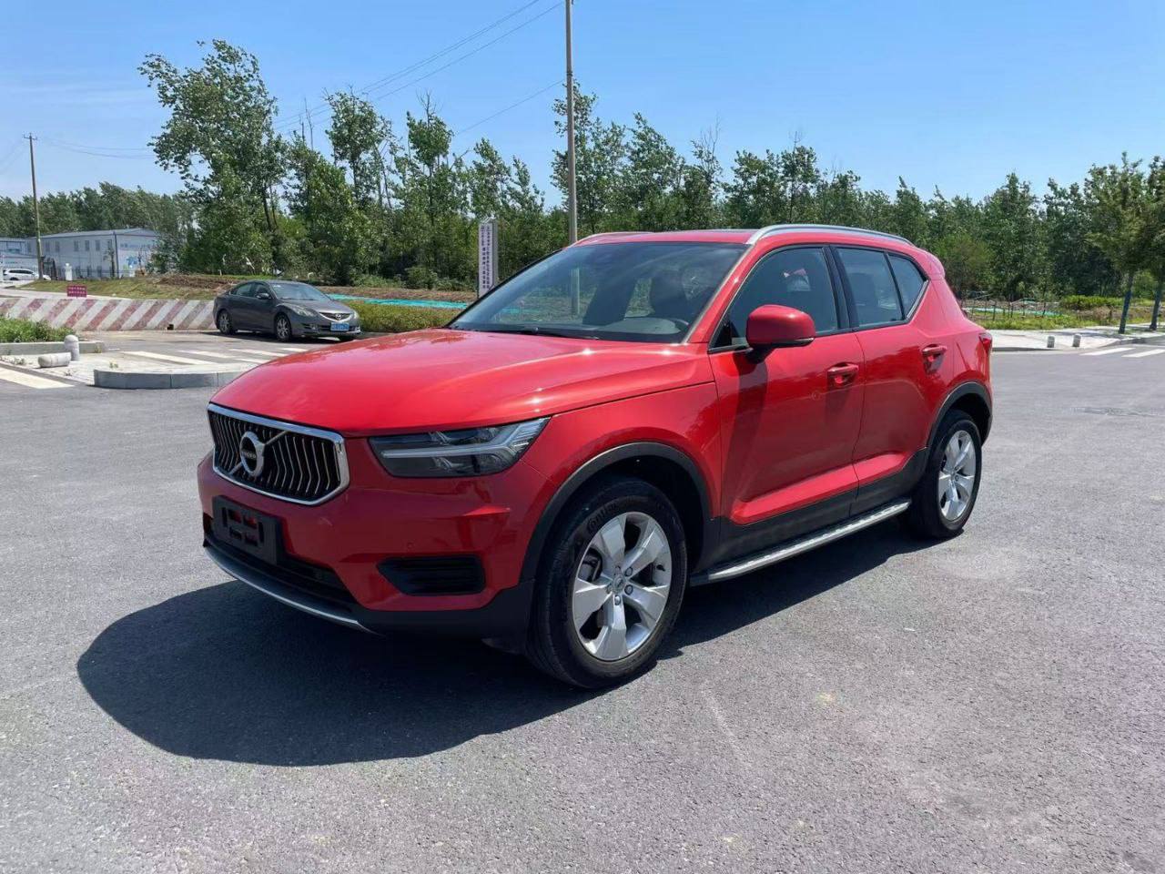 Volvo XC40 2020 2.0T T4 4WD Deluxe image preview